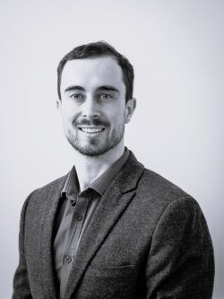 Dr Eoghan Dunne